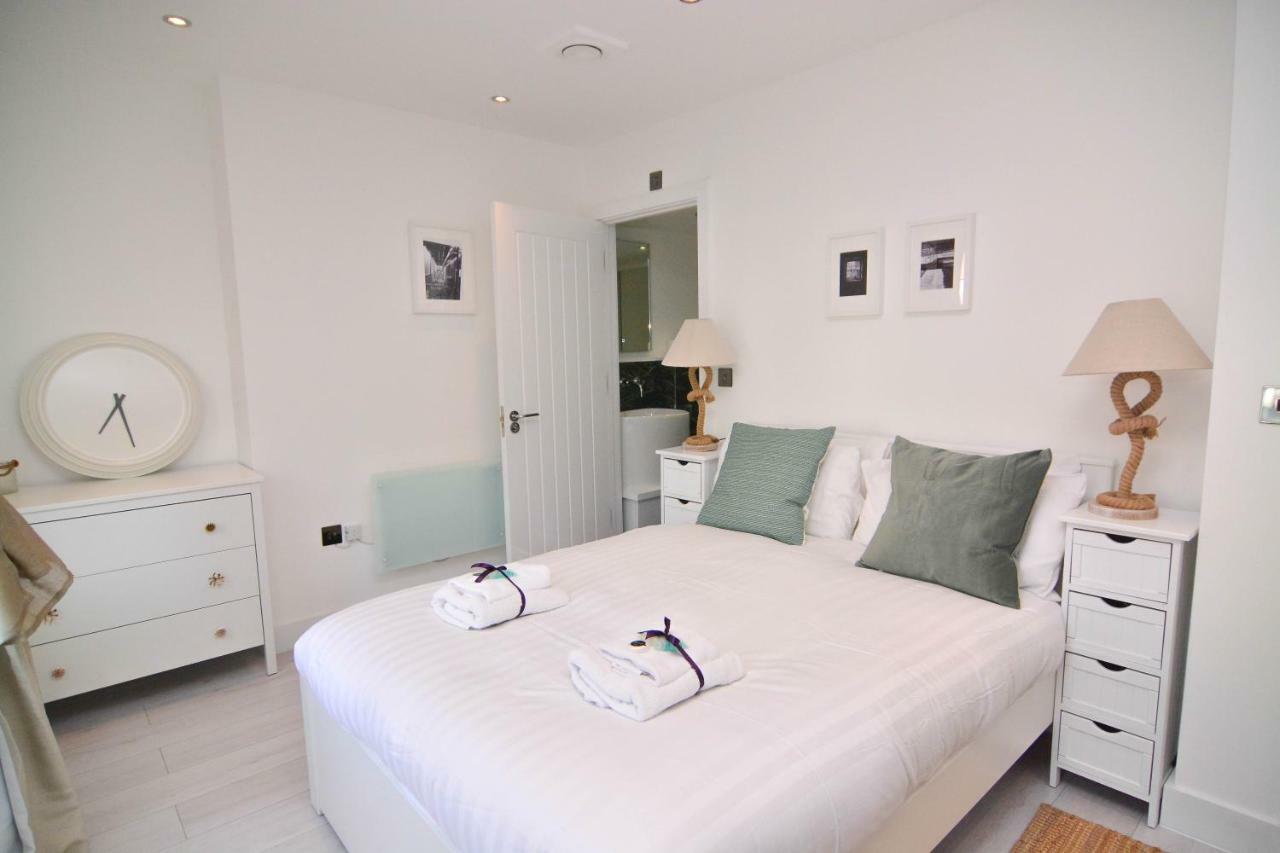 לונדון Apartment Wharf - Macarena Apartments מראה חיצוני תמונה