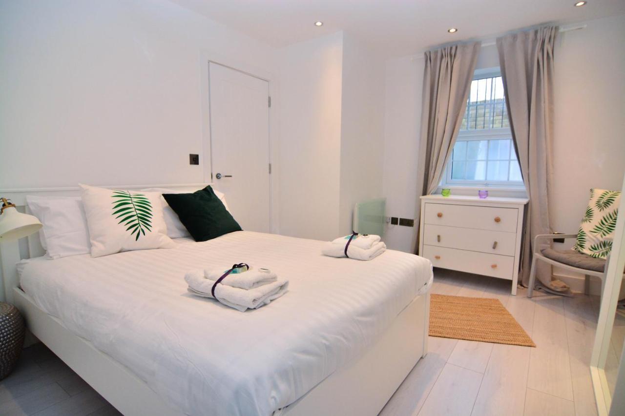 לונדון Apartment Wharf - Macarena Apartments מראה חיצוני תמונה