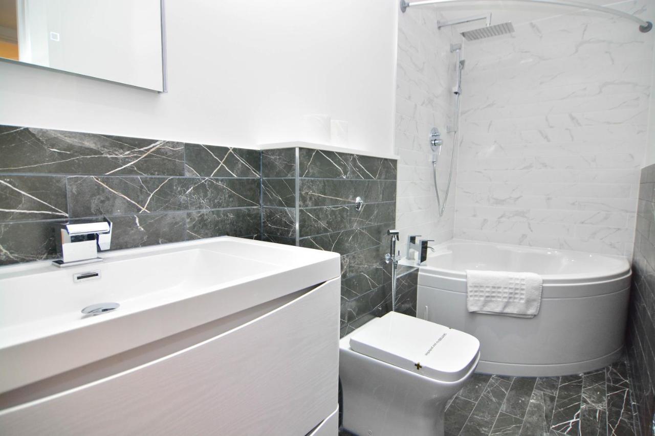 לונדון Apartment Wharf - Macarena Apartments מראה חיצוני תמונה