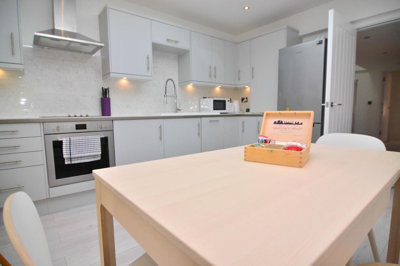 לונדון Apartment Wharf - Macarena Apartments מראה חיצוני תמונה
